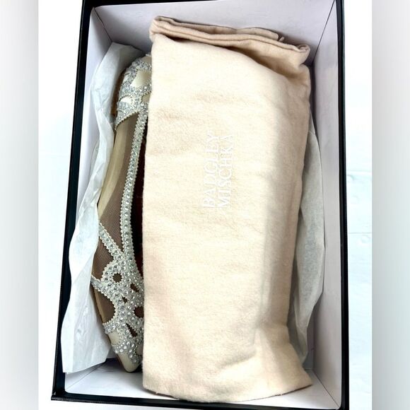 Badgley Mischka Gigi Crystal Pointed Ivory Flats - Picture 11 of 15